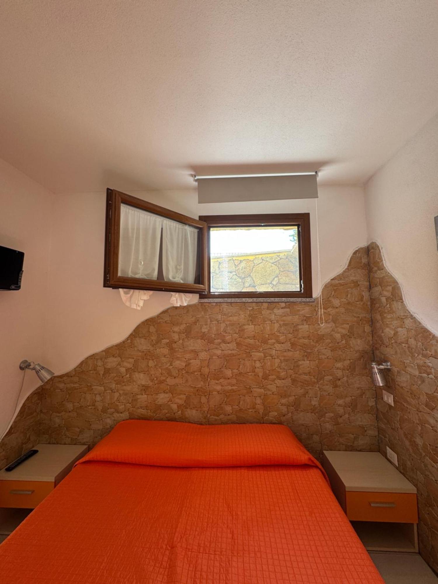 Sa Mamma E Sole B&B Cala Gonone Szoba fotó